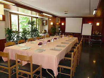 فندق Hotel Nice لا سو دي أورغل
