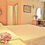 尼斯酒店 酒店