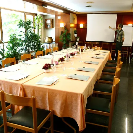 Hotel Nice Ξενοδοχείο Σέου δ' Ουρζέλ