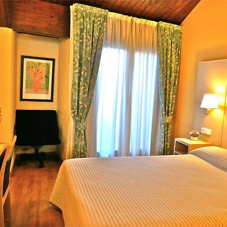 Hotel Nice 2*