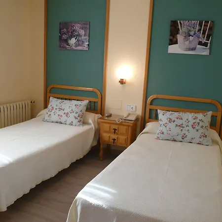 Hotel Nice 2* La Seu d'Urgell